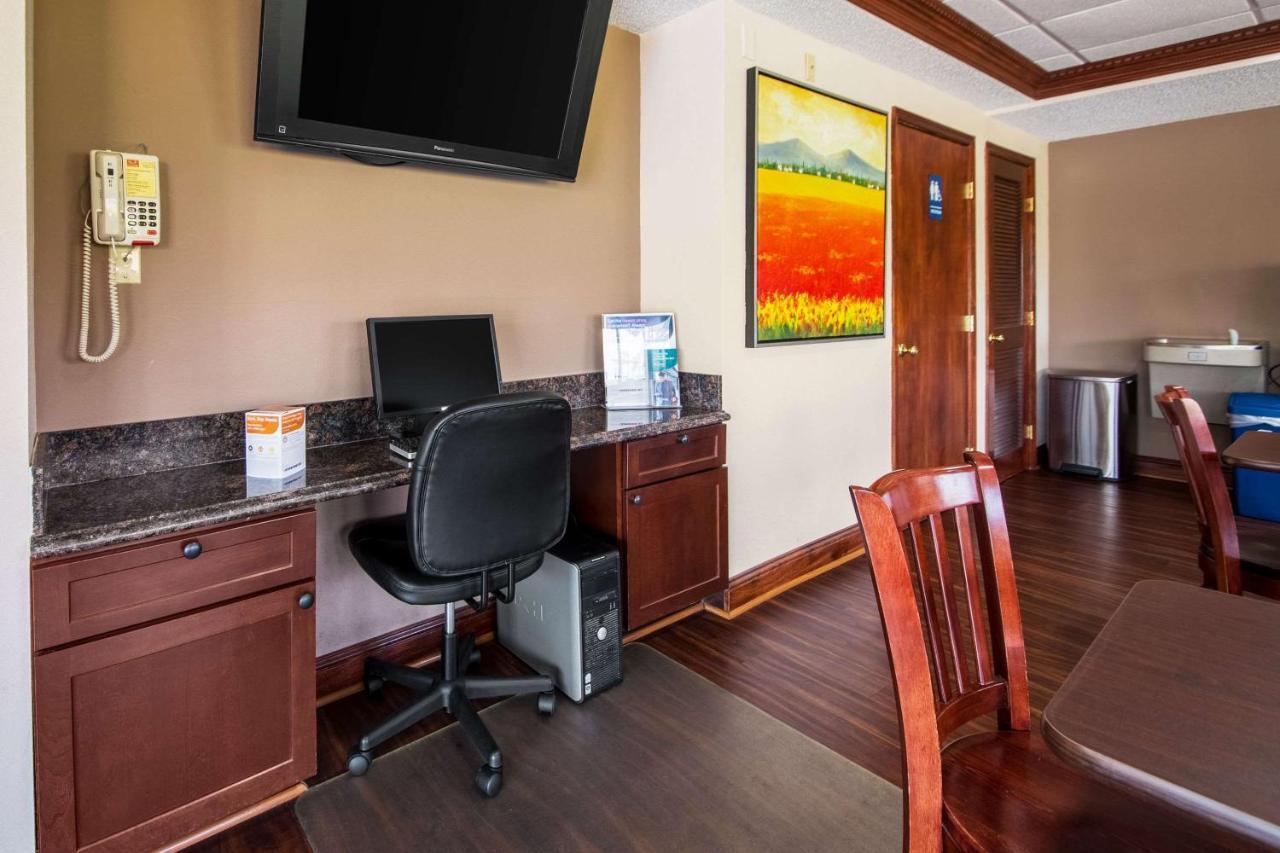 Econo Lodge Mount Laurel Eksteriør billede