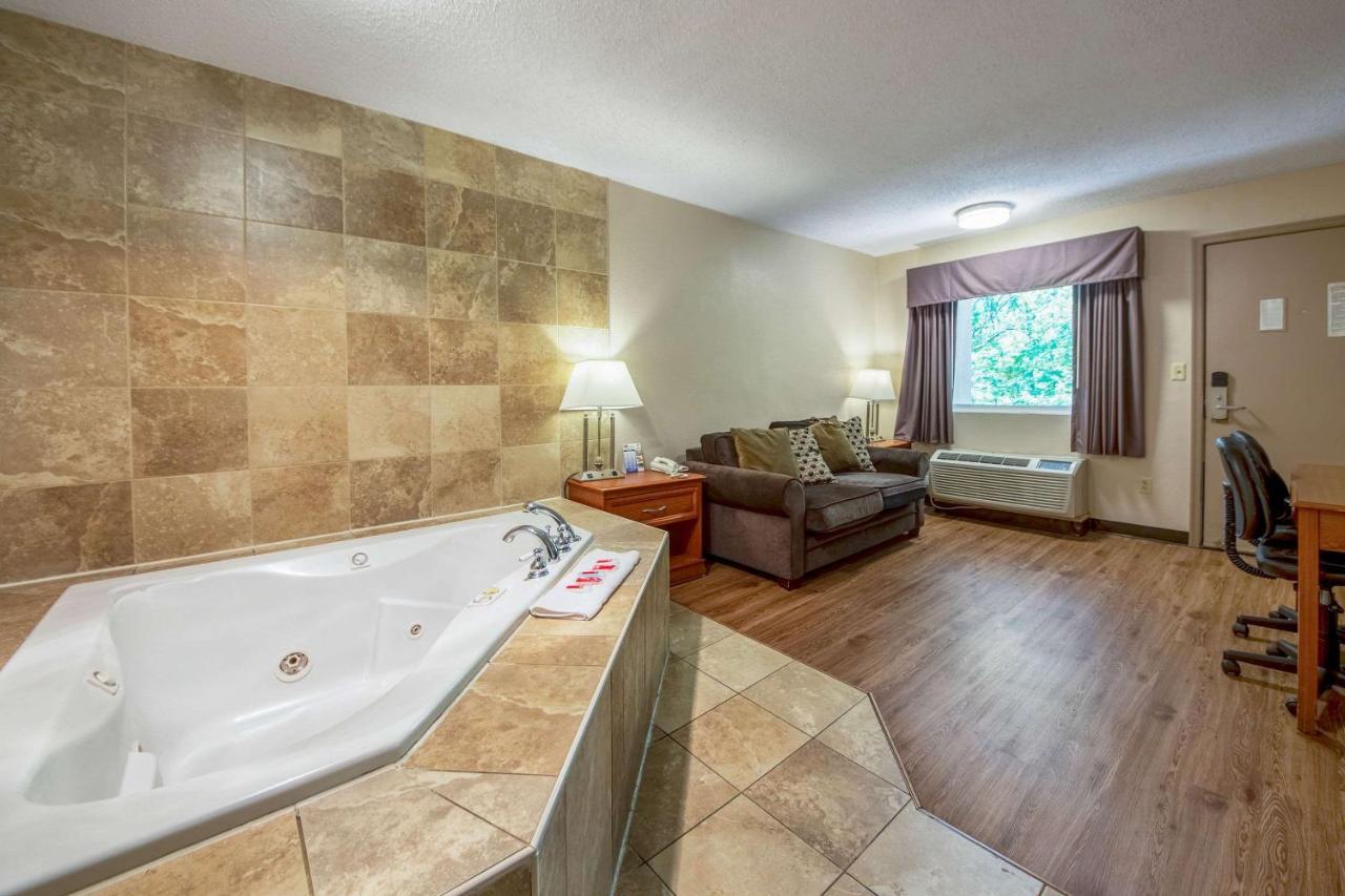 Econo Lodge Mount Laurel Eksteriør billede